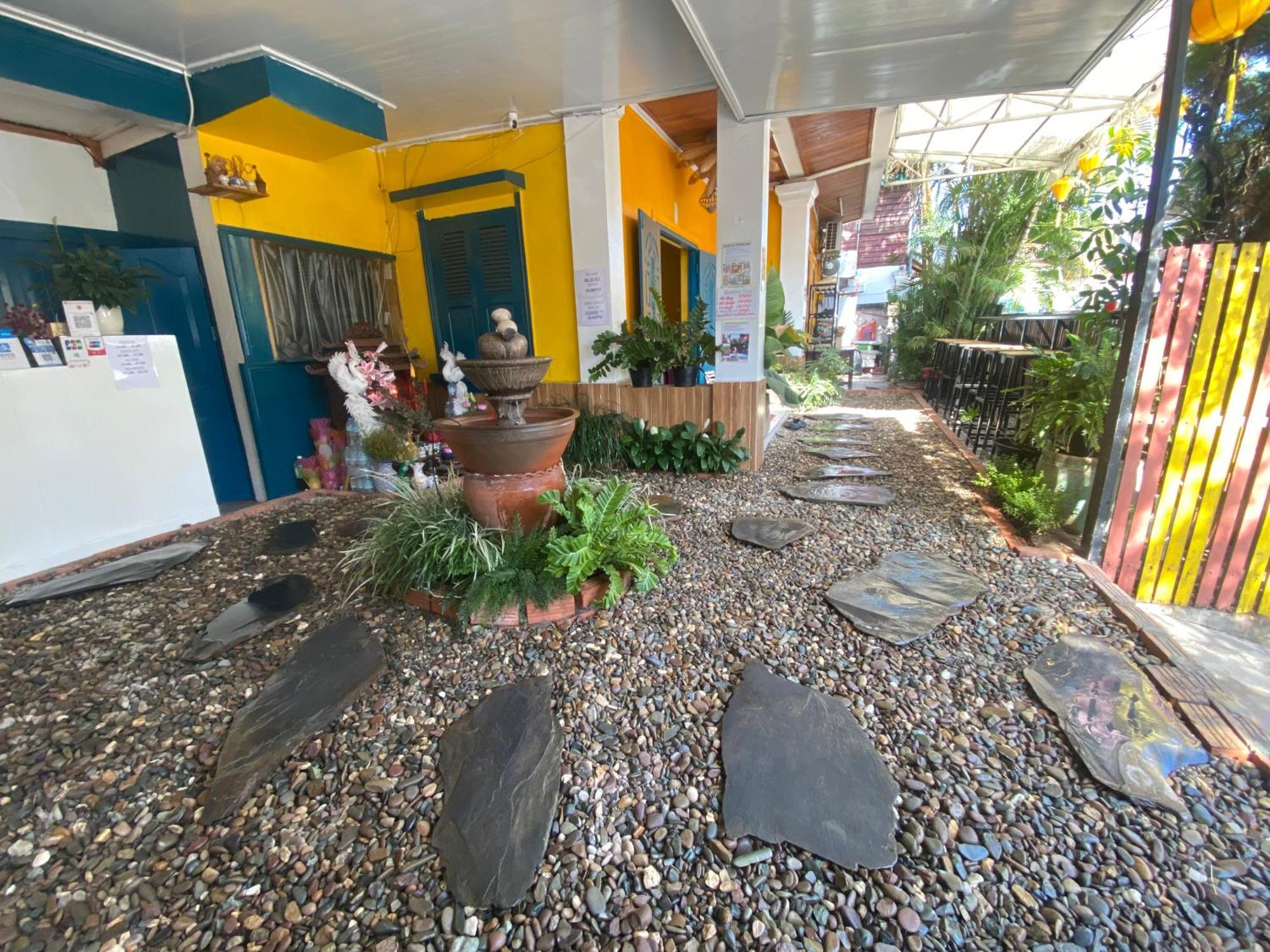 Luang Prabang Hostel Exterior photo